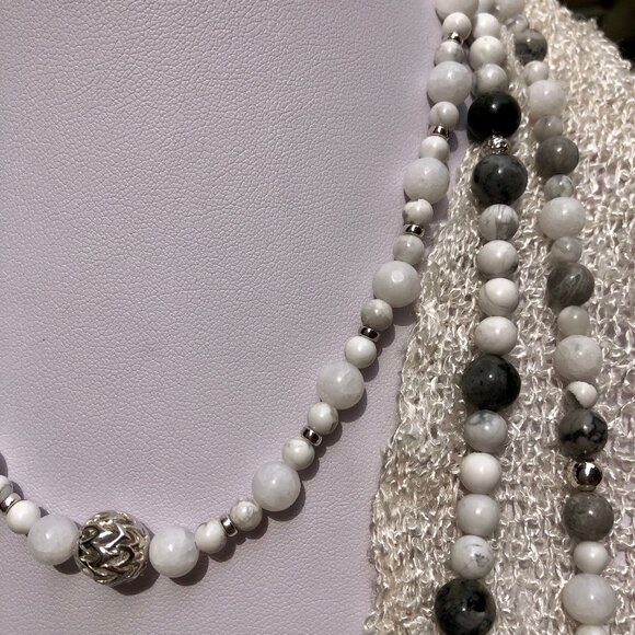 Three-strand natural stone & sterling silver beaded necklace (white/grey) - Picture 2 of 9